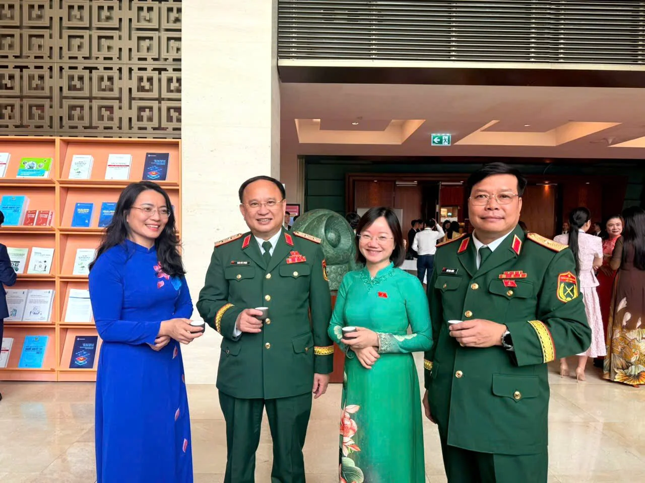 Trà sen Hồ Tây phục vụ Quốc hội khóa XVI – Cody Tea khẳng định chất lượng trà Việt