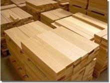 Công ty ở Việt nam cần mua gỗ xẻ dùng làm ván ghép