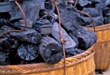 Đơn hàng xuất khẩu than gỗ sang Hàn Quốc.