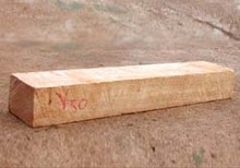 Công ty ở Trung Quốc cần mua gỗ cao su xẻ