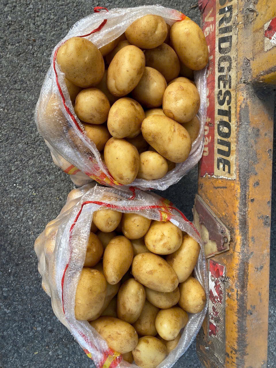 Cần tìm đơn vị vận tải vận chuyển hàng khoai tây đi Malaysia