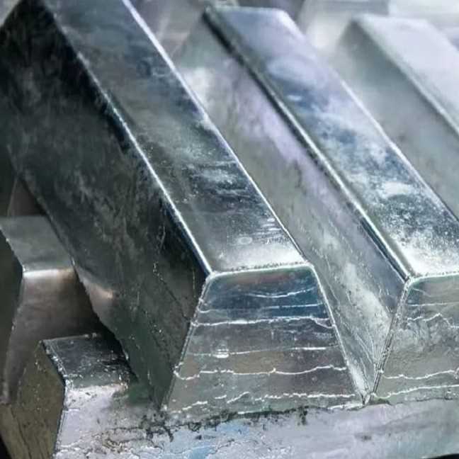  I'm looking for aluminium ingot A7 -99.7% to 99.9% suppliers
