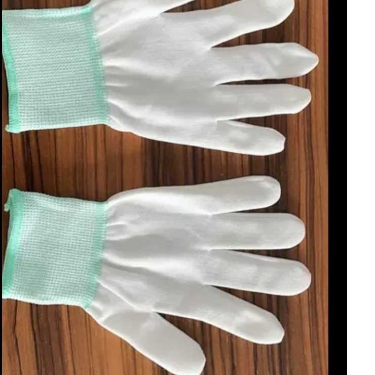 I am looking for gloves