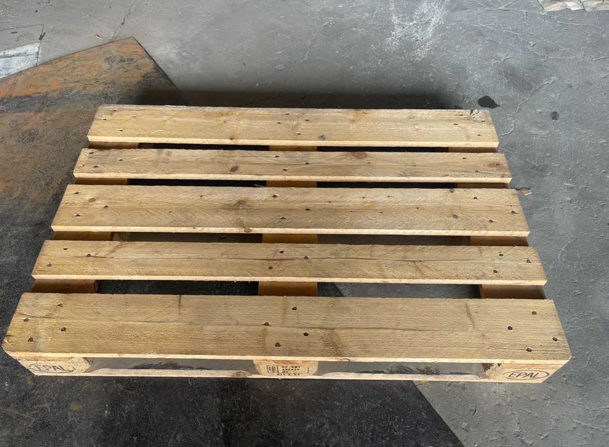 Cần tìm đơn vị vận tải báo giá cho sản phẩm Pallet sang Iraq