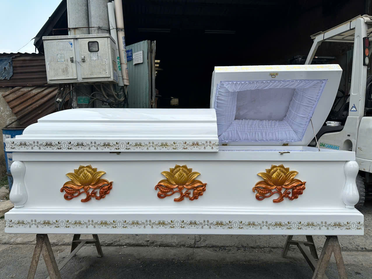 Quan tài gỗ