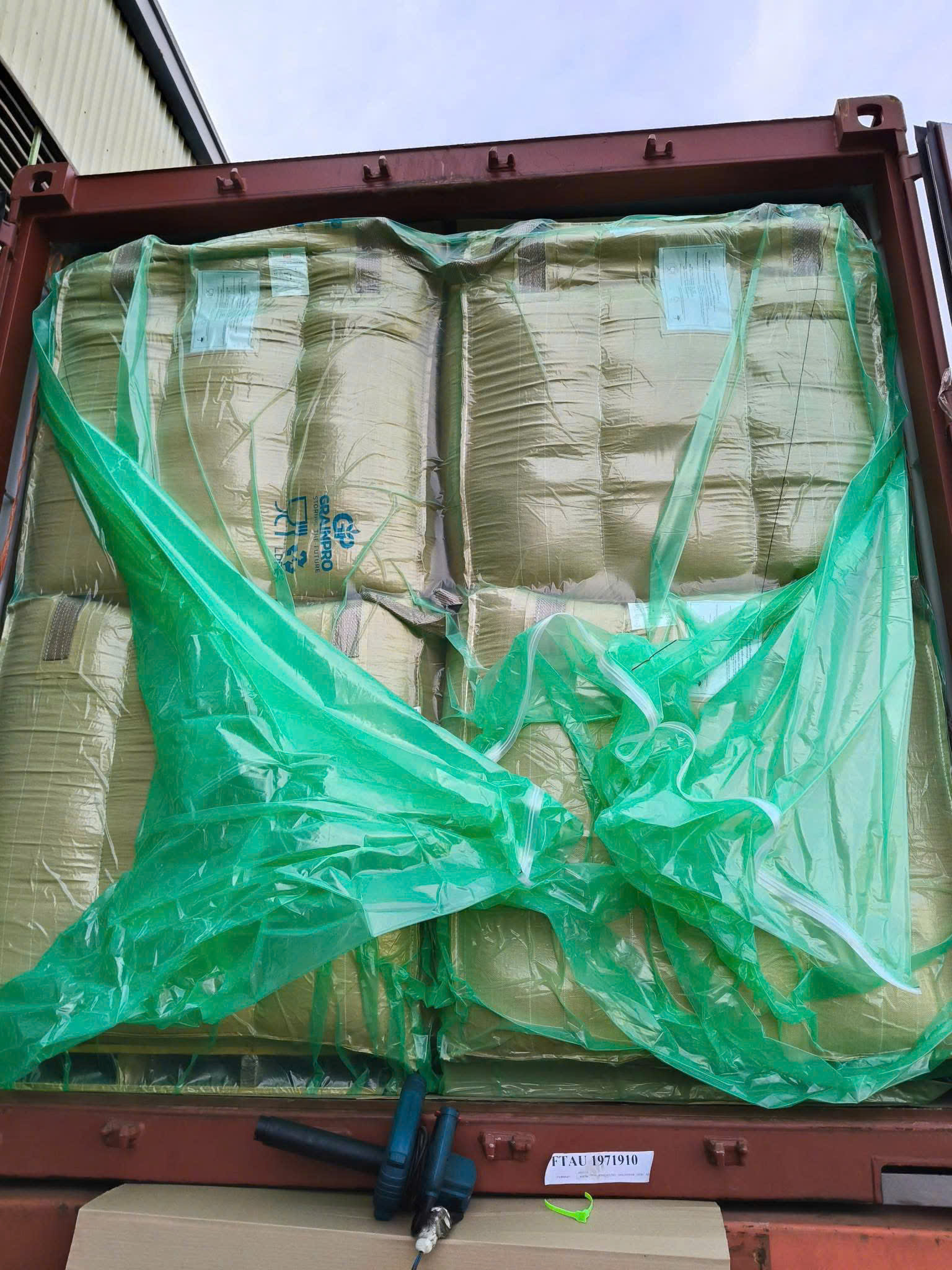 Cần tìm đơn vị vận tải báo giá vận chuyển mặt hàng cà phê đi Hamburg