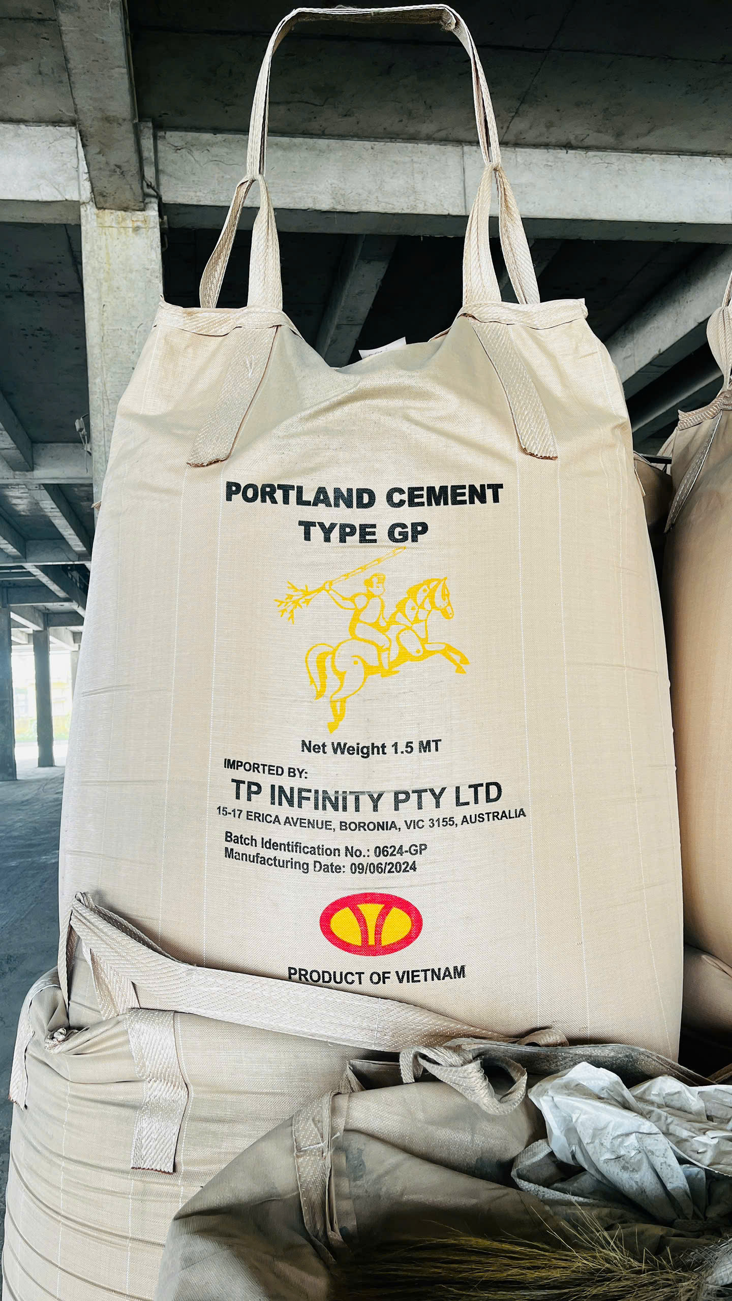 Cần tìm đơn vị vận tải tàu rời chuyên hàng xi măng đi Mỹ