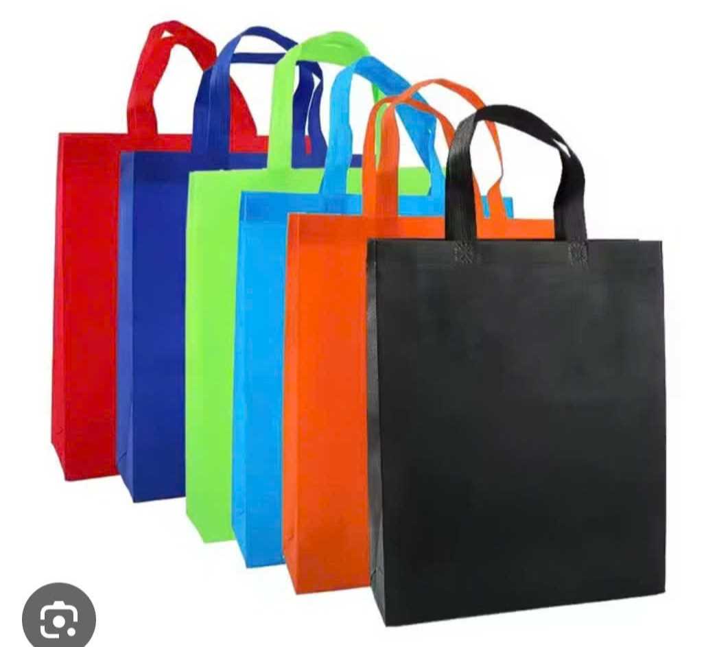 Cần tìm đơn vị vận tải vận chuyển mặt hàng túi PP không dệt đi Mỹ