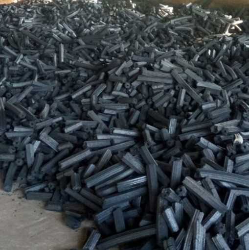 Cần tìm đơn vị vận tải vận chuyển hàng Than mùn cưa đi Úc