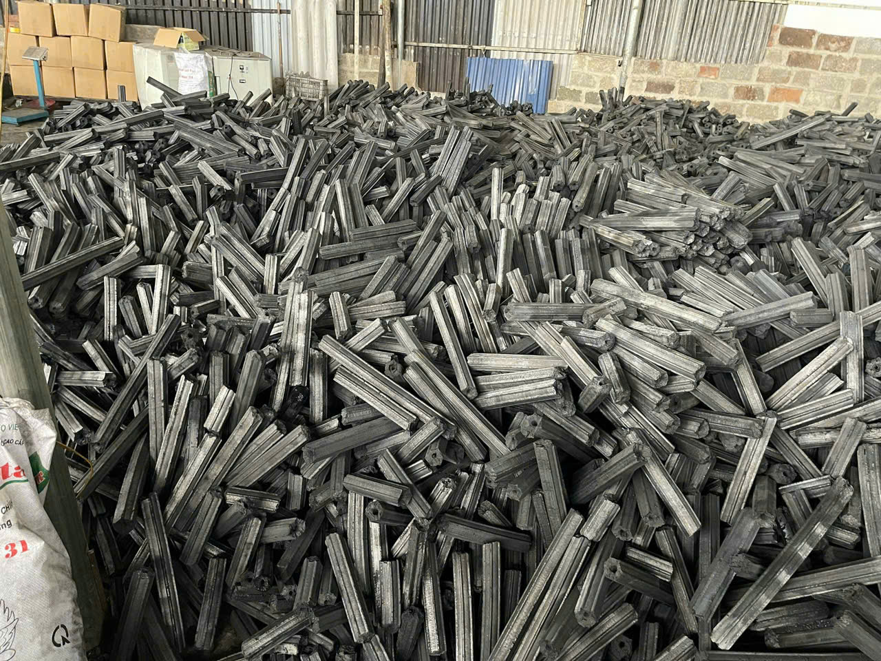 Cty mới cần tìm đối tác vận chuyển đáng tin cậy vận chuyển hàn nông sản và than ép mùn cưa