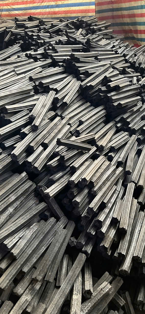 Tìm nhà vận tải than củi mùn cưa đến Oman