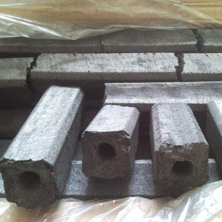 Cần tìm đơn vị vận tải vận chuyển mặt hàng than mùn cưa đi Ấn Độ