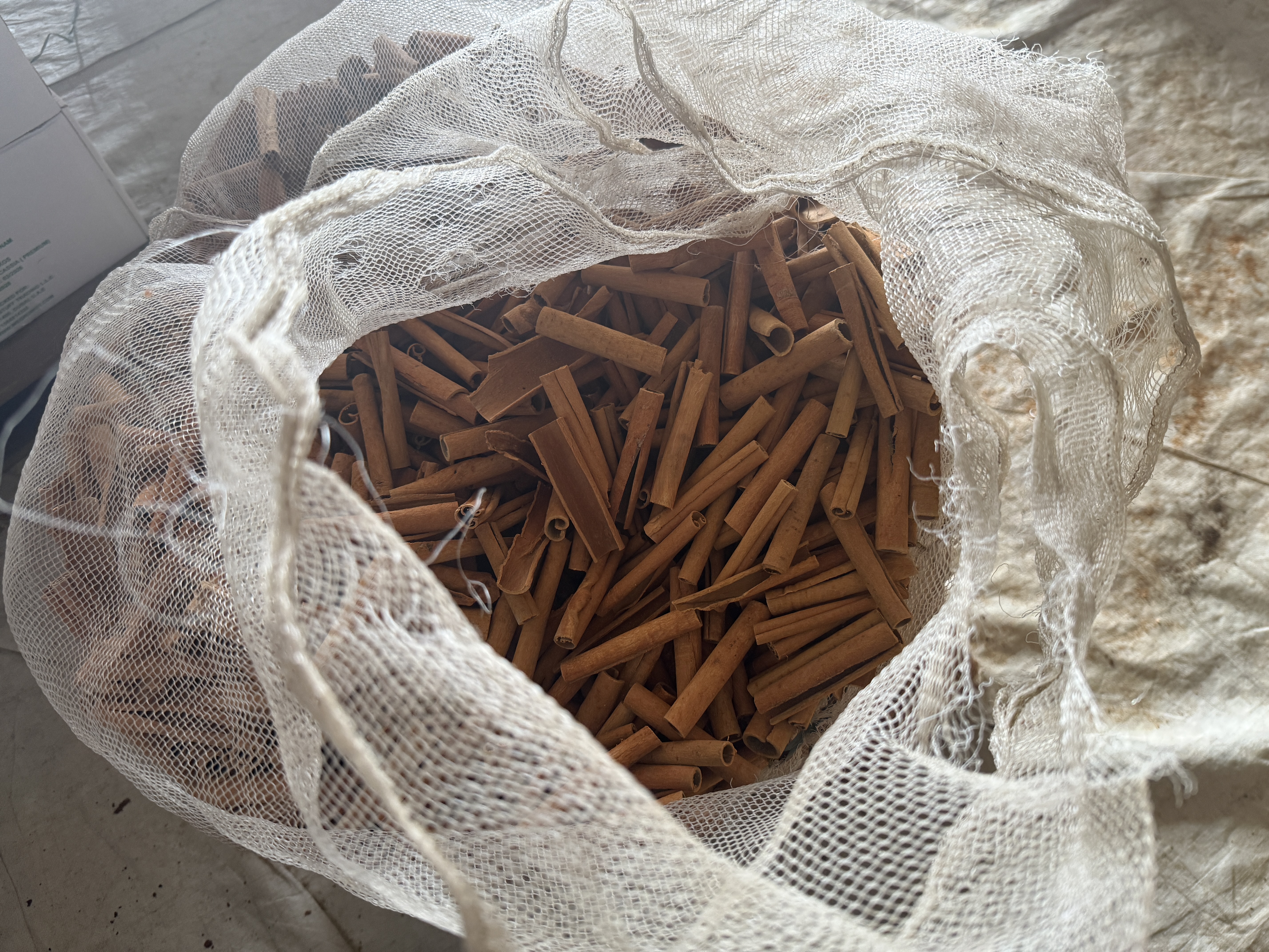 Cần tìm đơn vị vận tải đơn hàng gia vị khô từ cảng Hải Phòng đi cảng Chittagong, Bangladesh