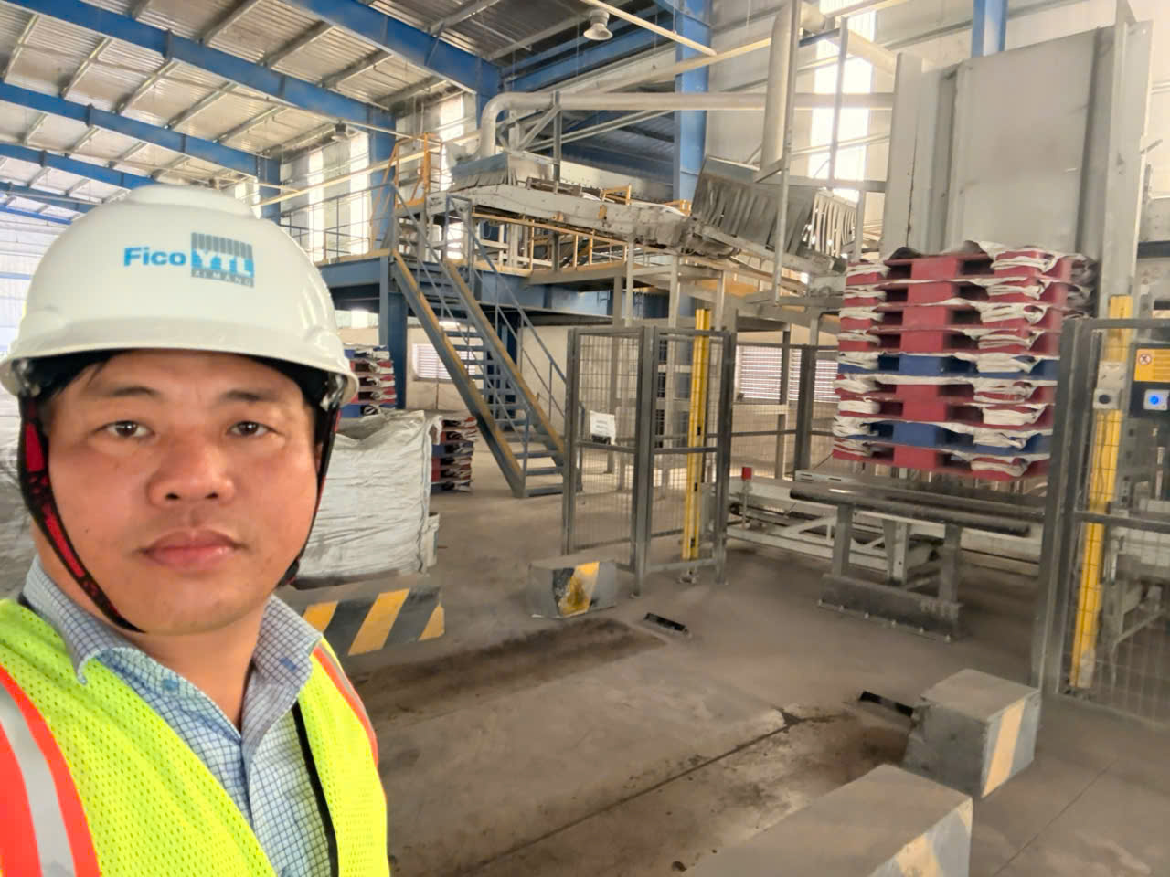 Công ty TNHH Xuất Nhập Khẩu NLD cần tìm Vận tải biển sang Anh Quốc