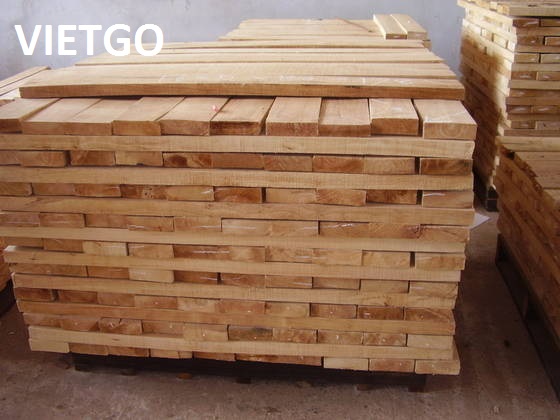 Đối tác người Trung Quốc đang cần mua 4 container 20ft gỗ cao su xẻ