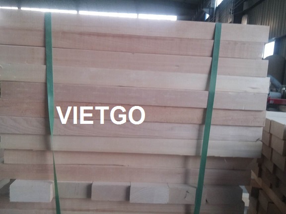 Công ty sản xuất đồ nội thất tại Đài Loan đang cần mua 1 container 40ft gỗ cao su xẻ