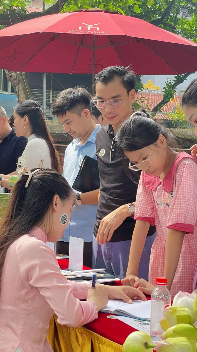 Trải nghiệm Trà ướp sen Hồ Tây - Tinh hoa Trà Việt tại Văn Miếu Quốc Tử Giám