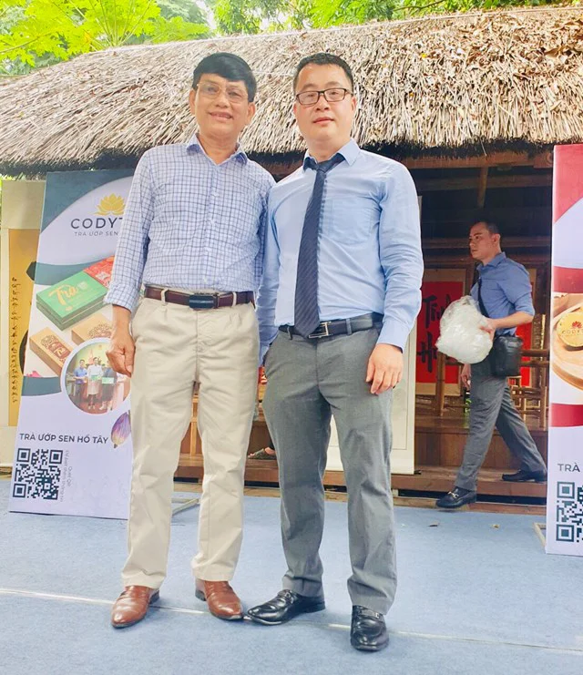 Trải nghiệm Trà ướp sen Hồ Tây - Tinh hoa Trà Việt tại Văn Miếu Quốc Tử Giám